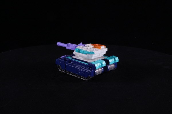 January Legends Series Official Photos   LG58 Clone Bots, LG59 Blitzwing, LG60 Overlord 033 (33 of 121)